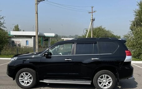 Toyota Land Cruiser Prado 150 рестайлинг 2, 2013 год, 4 000 000 рублей, 3 фотография