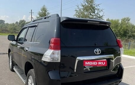 Toyota Land Cruiser Prado 150 рестайлинг 2, 2013 год, 4 000 000 рублей, 2 фотография