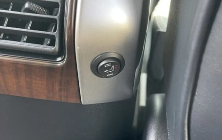Toyota Land Cruiser Prado 150 рестайлинг 2, 2013 год, 4 000 000 рублей, 18 фотография
