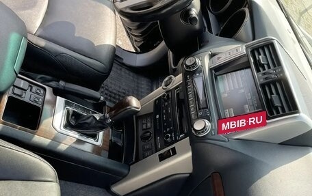 Toyota Land Cruiser Prado 150 рестайлинг 2, 2013 год, 4 000 000 рублей, 9 фотография