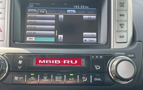 Toyota Land Cruiser Prado 150 рестайлинг 2, 2013 год, 4 000 000 рублей, 14 фотография
