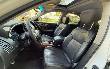 Infiniti FX II, 2012 год, 1 980 000 рублей, 21 фотография