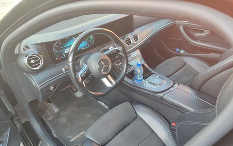Mercedes-Benz E-Класс, 2020 год, 3 750 000 рублей, 10 фотография