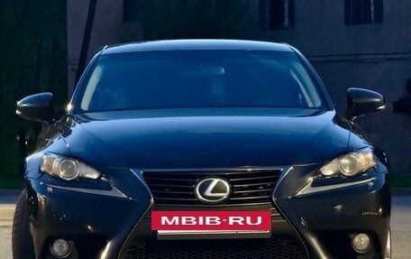 Lexus IS III, 2014 год, 2 350 000 рублей, 9 фотография