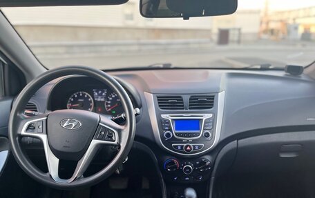Hyundai Solaris II рестайлинг, 2013 год, 730 000 рублей, 7 фотография