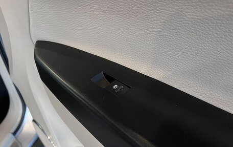 Opel Antara I, 2013 год, 1 107 000 рублей, 27 фотография