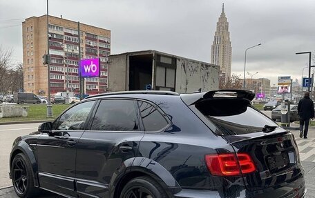 Bentley Bentayga I, 2016 год, 9 000 000 рублей, 2 фотография