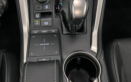 Lexus NX I, 2018 год, 3 880 000 рублей, 25 фотография