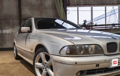 BMW 5 серия, 2003 год, 570 000 рублей, 2 фотография
