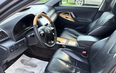 Toyota Camry, 2007 год, 690 000 рублей, 9 фотография