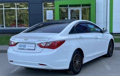 Hyundai Sonata VI, 2012 год, 990 000 рублей, 5 фотография