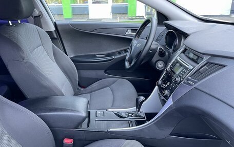 Hyundai Sonata VI, 2012 год, 990 000 рублей, 9 фотография
