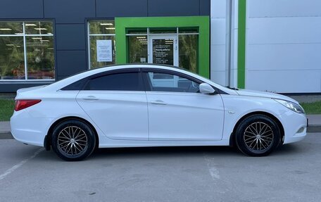 Hyundai Sonata VI, 2012 год, 990 000 рублей, 4 фотография