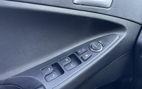 Hyundai Sonata VI, 2012 год, 990 000 рублей, 12 фотография