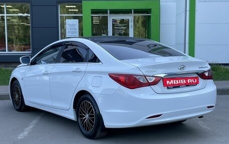 Hyundai Sonata VI, 2012 год, 990 000 рублей, 7 фотография