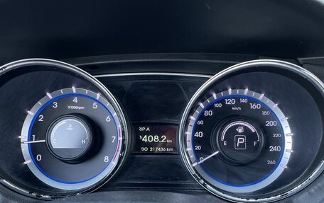 Hyundai Sonata VI, 2012 год, 990 000 рублей, 16 фотография