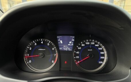 Hyundai Solaris II рестайлинг, 2012 год, 905 000 рублей, 16 фотография