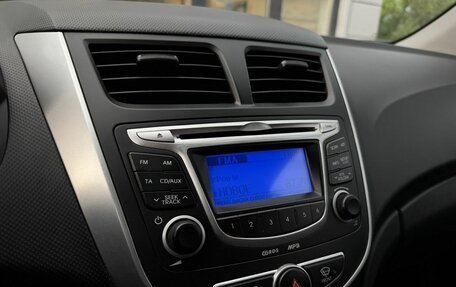 Hyundai Solaris II рестайлинг, 2012 год, 905 000 рублей, 17 фотография