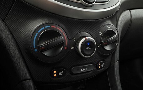 Hyundai Solaris II рестайлинг, 2012 год, 905 000 рублей, 18 фотография