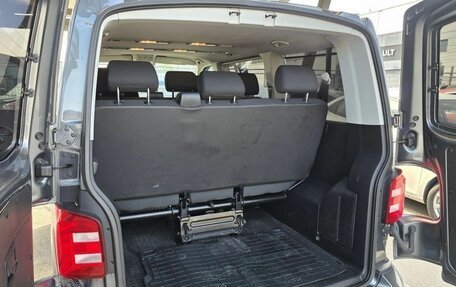 Volkswagen Caravelle T6 рестайлинг, 2019 год, 2 900 000 рублей, 8 фотография