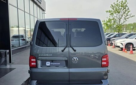 Volkswagen Caravelle T6 рестайлинг, 2019 год, 2 900 000 рублей, 7 фотография