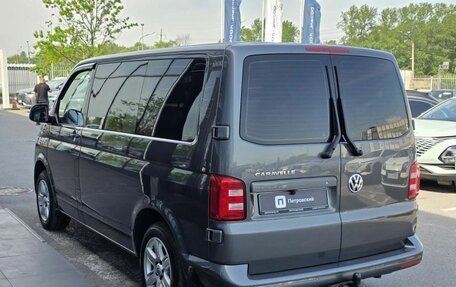 Volkswagen Caravelle T6 рестайлинг, 2019 год, 2 900 000 рублей, 9 фотография