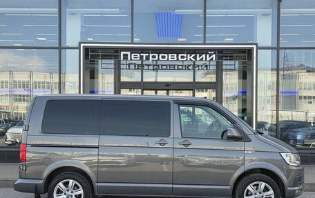 Volkswagen Caravelle T6 рестайлинг, 2019 год, 2 900 000 рублей, 5 фотография