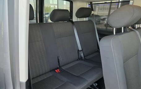 Volkswagen Caravelle T6 рестайлинг, 2019 год, 2 900 000 рублей, 19 фотография
