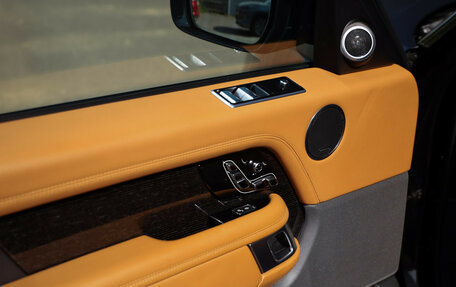 Land Rover Range Rover IV рестайлинг, 2020 год, 8 600 000 рублей, 24 фотография