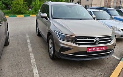 Volkswagen Tiguan II, 2021 год, 3 600 000 рублей, 1 фотография