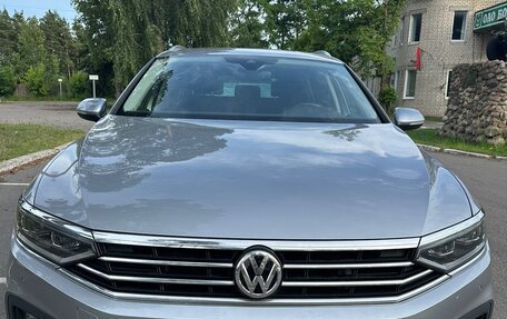 Volkswagen Passat B8 рестайлинг, 2019 год, 1 650 000 рублей, 12 фотография