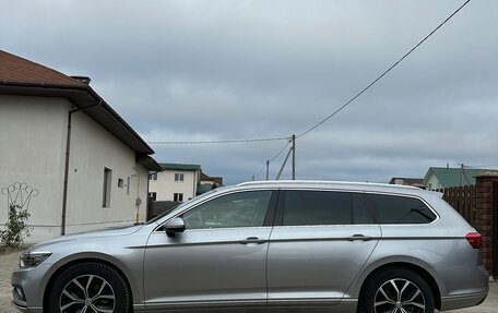 Volkswagen Passat B8 рестайлинг, 2019 год, 1 650 000 рублей, 10 фотография