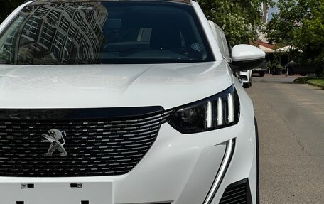 Peugeot 2008 II, 2022 год, 1 890 000 рублей, 3 фотография