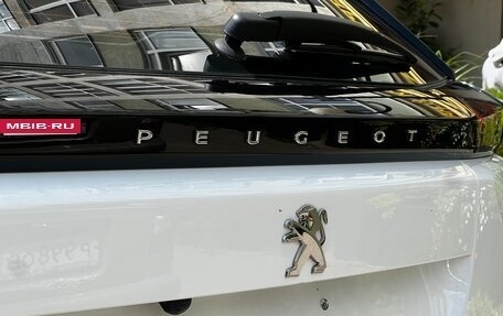 Peugeot 2008 II, 2022 год, 1 890 000 рублей, 5 фотография