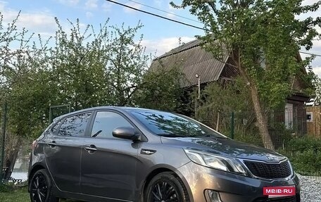 KIA Rio III рестайлинг, 2013 год, 985 000 рублей, 11 фотография
