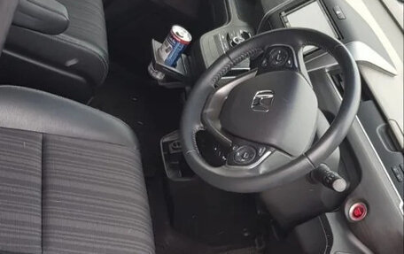 Honda Freed II, 2017 год, 1 400 000 рублей, 6 фотография