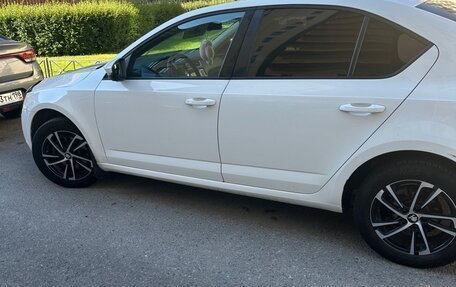 Skoda Octavia, 2015 год, 1 050 000 рублей, 3 фотография