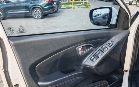 Hyundai ix35 I рестайлинг, 2013 год, 1 580 000 рублей, 10 фотография