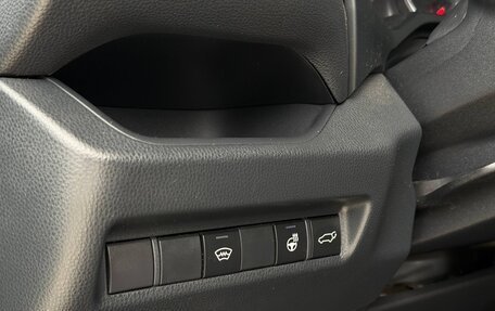 Toyota RAV4, 2021 год, 2 880 000 рублей, 11 фотография