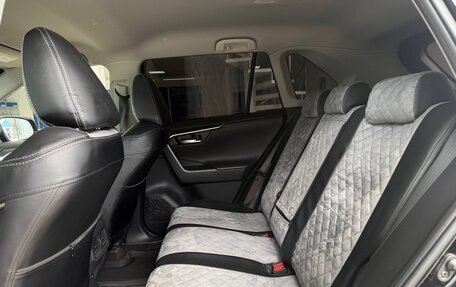 Toyota RAV4, 2021 год, 2 880 000 рублей, 16 фотография