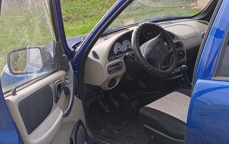Chevrolet Niva I рестайлинг, 2006 год, 360 000 рублей, 5 фотография
