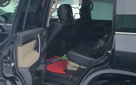 Toyota Land Cruiser 200, 2011 год, 4 550 000 рублей, 12 фотография