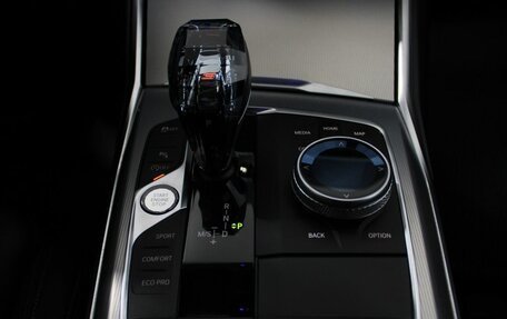 BMW 3 серия, 2019 год, 3 830 000 рублей, 17 фотография