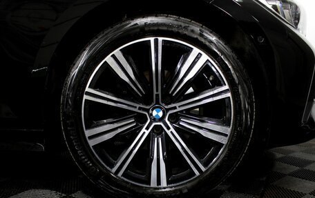 BMW 3 серия, 2019 год, 3 830 000 рублей, 21 фотография