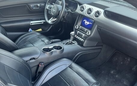 Ford Mustang VI рестайлинг, 2022 год, 3 800 000 рублей, 1 фотография