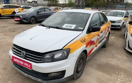 Volkswagen Polo VI (EU Market), 2019 год, 900 000 рублей, 1 фотография