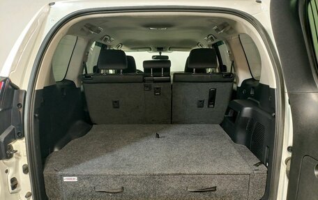 Toyota Land Cruiser Prado 150 рестайлинг 2, 2020 год, 5 659 000 рублей, 20 фотография