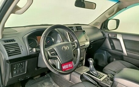Toyota Land Cruiser Prado 150 рестайлинг 2, 2020 год, 5 659 000 рублей, 12 фотография