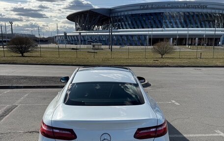 Mercedes-Benz E-Класс, 2019 год, 4 800 000 рублей, 4 фотография