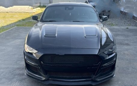Ford Mustang VI рестайлинг, 2022 год, 3 800 000 рублей, 2 фотография